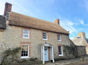 3 Bed in Burton Bradstock 64947